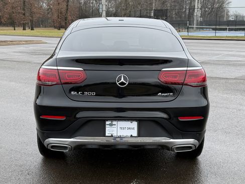 Used 2023 Mercedes-Benz GLC 300 4MATIC Coupe image 5