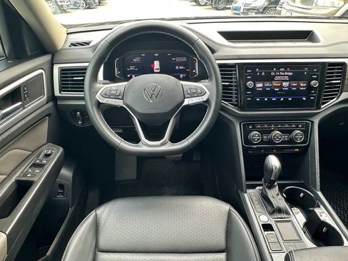 Used 2023 Volkswagen Atlas SE image 21