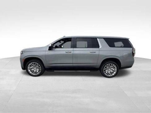 Certified 2023 Chevrolet Suburban Premier AWD/4WD image 3