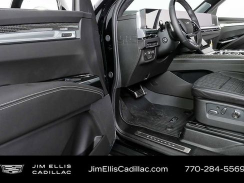 Certified 2026 Cadillac Escalade V w/ LPO, Floor Liner Package AWD/4WD image 7