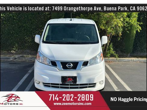 Used 2017 Nissan NV200 SV w/ Technology Package FWD image 3