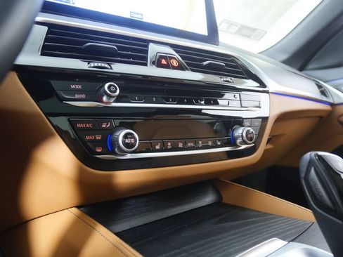 Certified 2023 BMW 530i w/ M Sport Package RWD image 23
