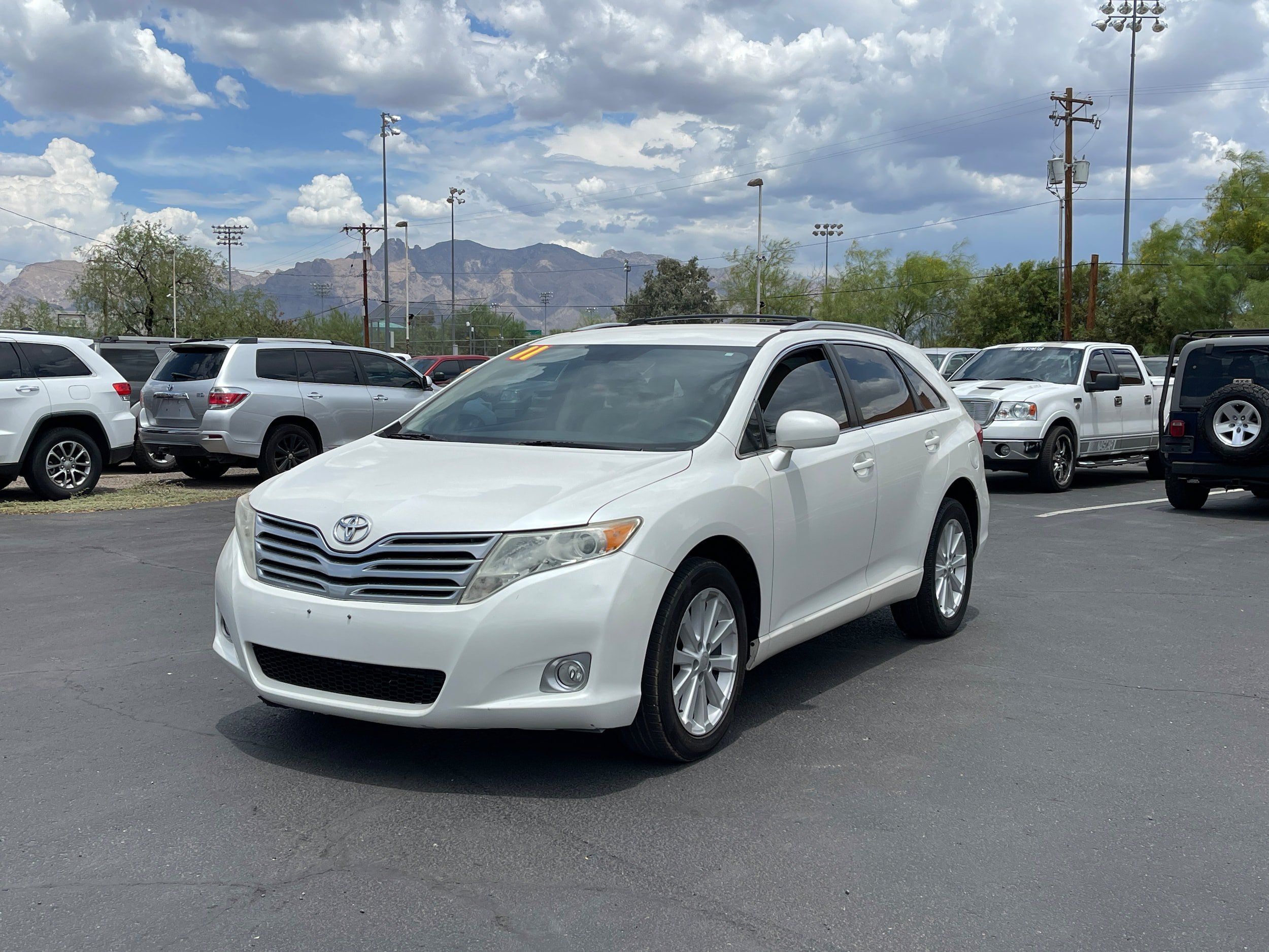 Used 2011 Toyota Venza FWD image 1