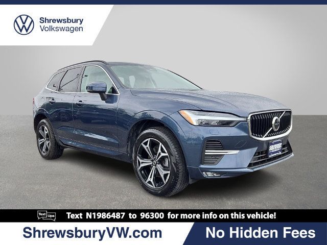 Used 2022 Volvo XC60 B5 Momentum w/ Climate Package AWD/4WD image 1