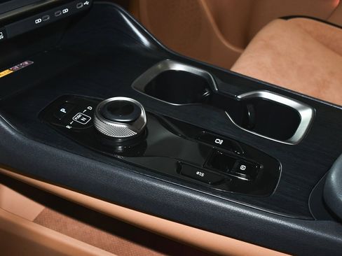 Used 2023 Lexus RZ 450e Premium image 44