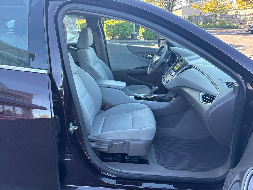 Used 2020 Chevrolet Malibu LS w/ Driver Confidence Package II FWD image 23