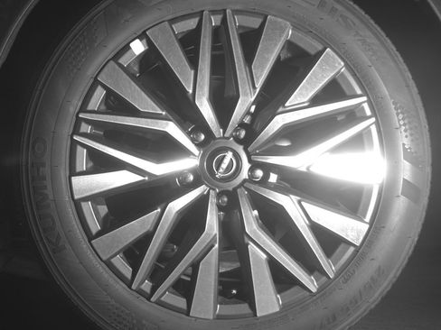 Used 2025 Nissan Altima 2.5 SV FWD image 14