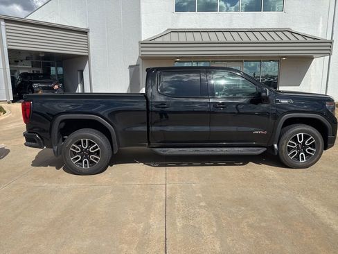 Used 2022 GMC Sierra 1500 AT4 w/ AT4 Preferred Package image 3