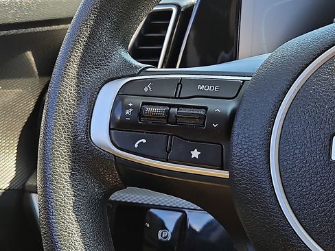 Used 2023 Kia Sportage LX image 20