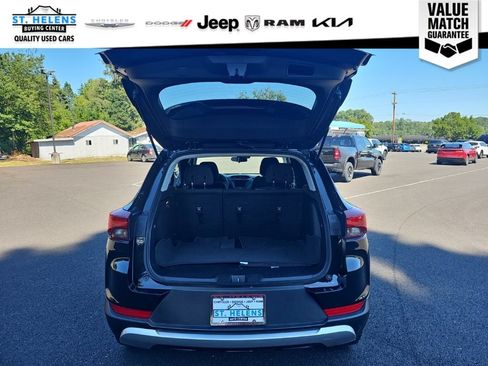 Used 2023 Chevrolet TrailBlazer LT FWD image 31