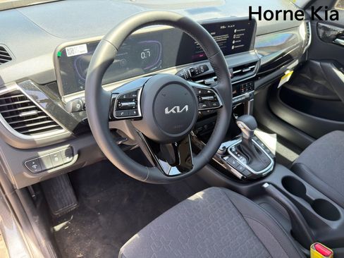 New 2026 Kia Seltos S AWD/4WD image 11