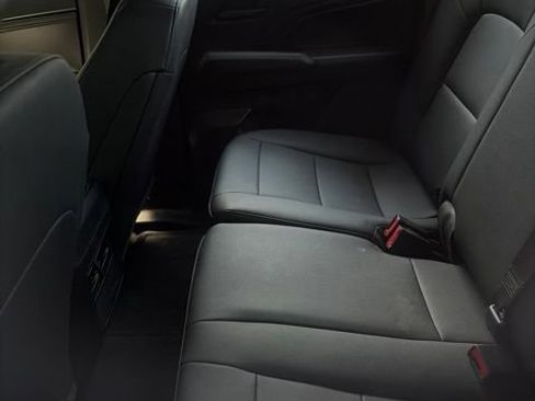 Used 2025 Chevrolet Colorado Trail Boss AWD/4WD image 5
