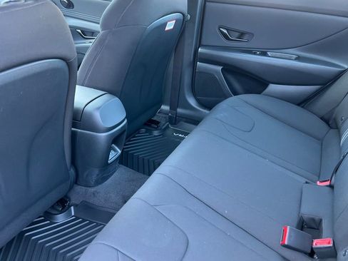 New 2025 Hyundai Elantra SEL image 10