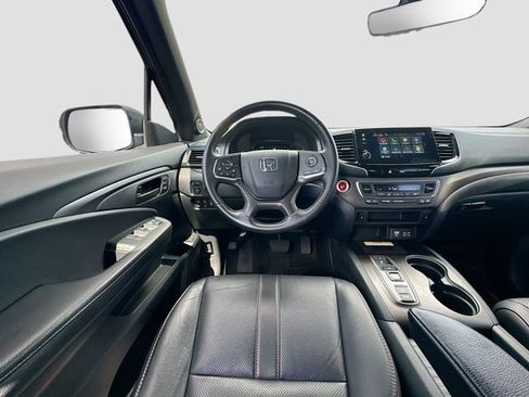 Used 2023 Honda Passport TrailSport image 28