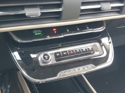 New 2026 Lincoln Corsair Premiere image 20