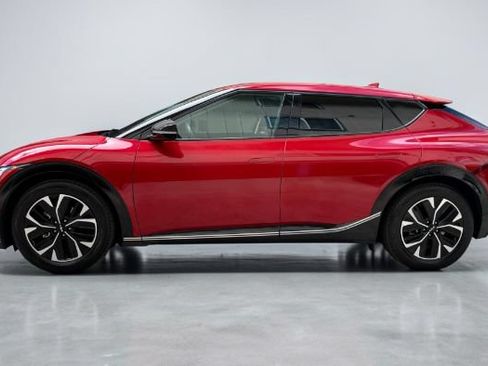 Used 2023 Kia EV6 Wind RWD image 3