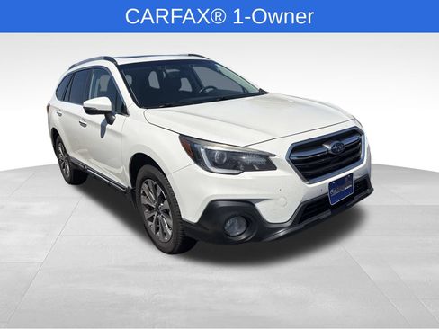 Used 2019 Subaru Outback 2.5i Touring AWD/4WD image 1