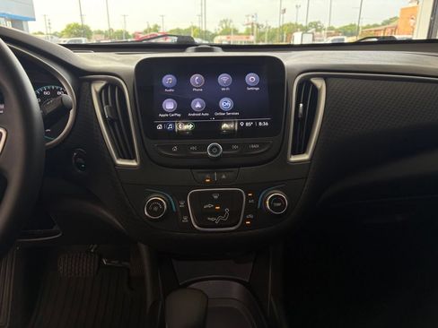 Used 2024 Chevrolet Malibu RS FWD image 8