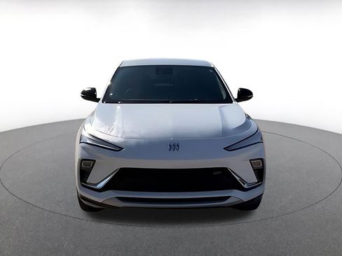 Used 2025 Buick Envista Sport Touring image 4