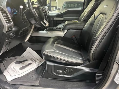 Used 2020 Ford F350 Platinum AWD/4WD image 4