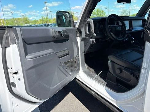 New 2026 Ford Bronco Big Bend w/ Black Diamond Package AWD/4WD image 9
