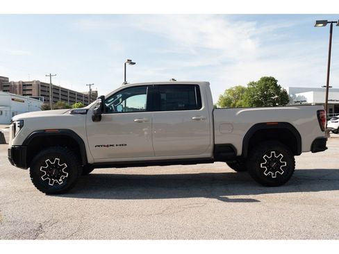 New 2026 GMC Sierra 2500 AT4X w/ LPO, Black Badging Package AWD/4WD image 6