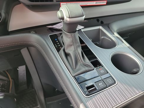 New 2026 Toyota Sienna XLE image 28