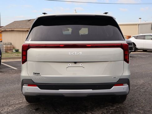 New 2026 Kia Carnival EX FWD image 6