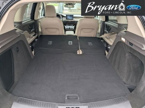 Used 2022 Lincoln Corsair AWD w/ Premium Package image 43