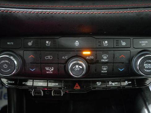 Used 2023 Dodge Durango R/T w/ Tow 'N Go Package AWD/4WD image 20