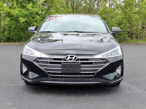 Used 2019 Hyundai Elantra SE w/ Cargo Package FWD image 2