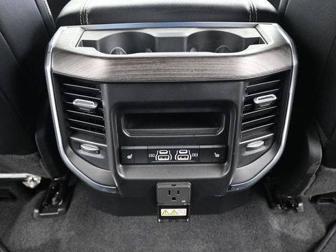 Used 2025 RAM 1500 Laramie AWD/4WD image 22