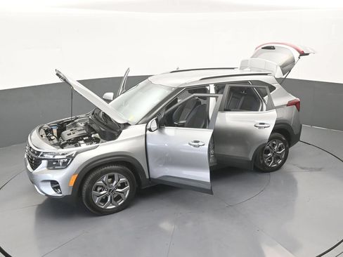 Used 2024 Kia Seltos S FWD image 60