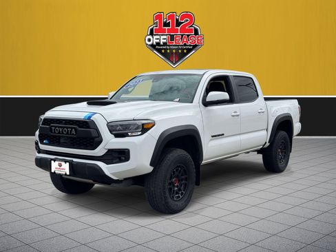 Used 2023 Toyota Tacoma TRD Pro image 2