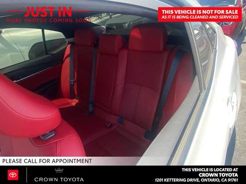 Used 2025 Toyota Camry XSE FWD image 9