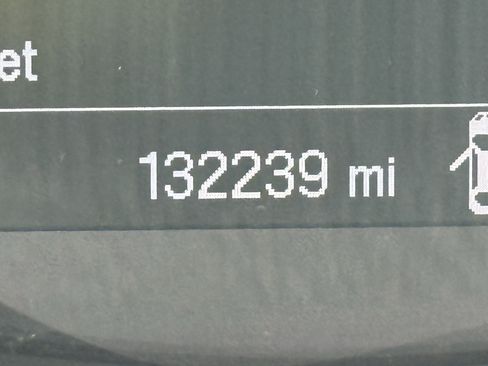 Used 2017 Chevrolet Trax LT w/ LT Convenience Package FWD image 28