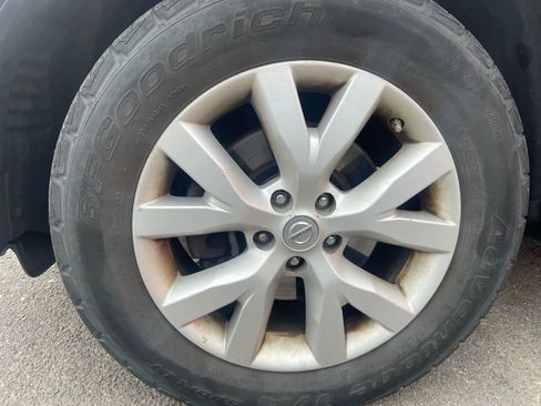 Used 2012 Nissan Murano S image 3