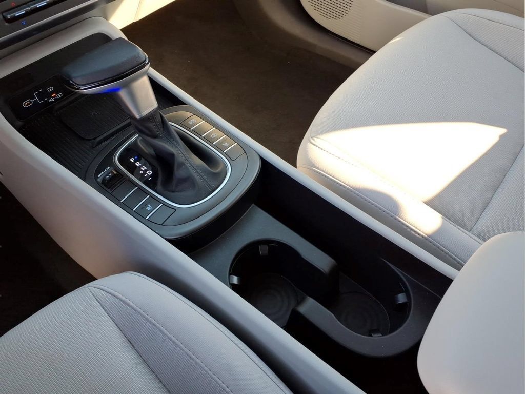Used 2026 Hyundai Kona SEL Sport FWD image 17