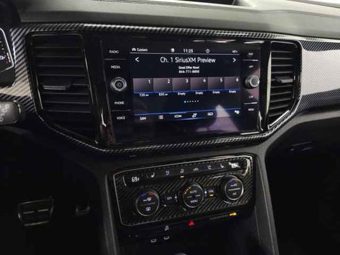 Used 2022 Volkswagen Atlas Cross Sport SEL Premium R-Line AWD/4WD image 25