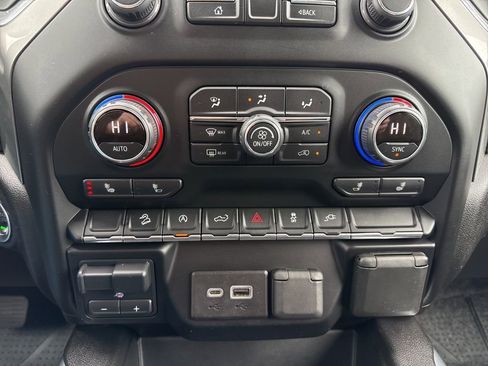 Used 2020 Chevrolet Silverado 1500 RST image 19