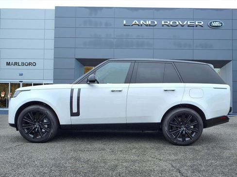 New 2025 Land Rover Range Rover SE image 6