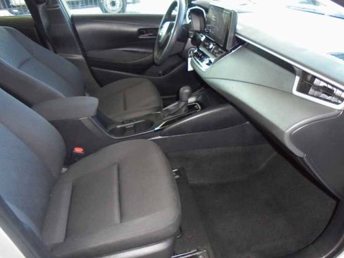 Used 2024 Toyota Corolla LE FWD image 8