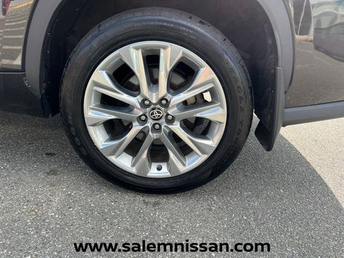 Used 2020 Toyota Highlander Limited AWD/4WD image 29