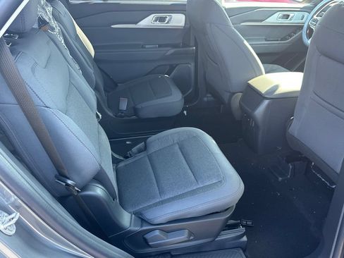 Used 2026 Ford Explorer Active RWD image 14