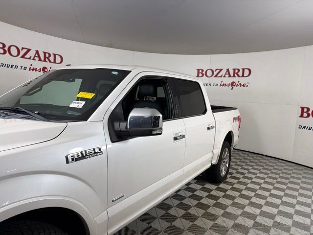 Used 2017 Ford F150 Platinum w/ Equipment Group 701A Luxury AWD/4WD image 7