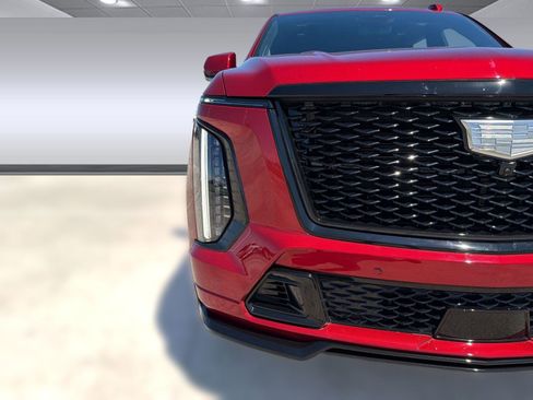 Used 2025 Cadillac Escalade V w/ LPO, Floor Liner Package image 23