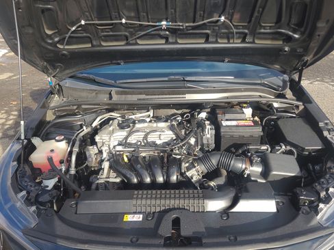 Certified 2021 Toyota Corolla LE image 31