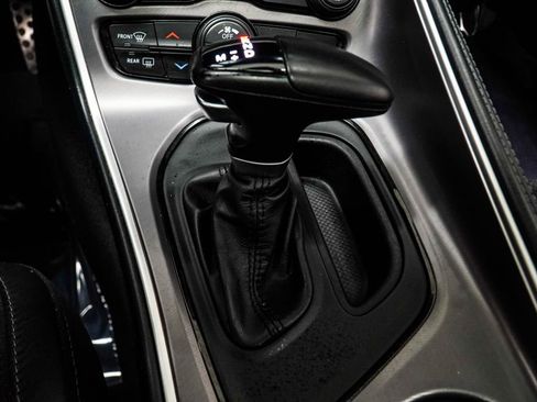 Used 2022 Dodge Challenger R/T Scat Pack RWD image 19