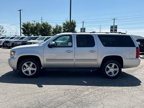 Used 2010 Chevrolet Suburban LT AWD/4WD image 8