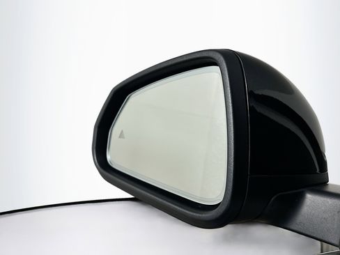 Used 2025 BMW X1 xDrive28i image 16